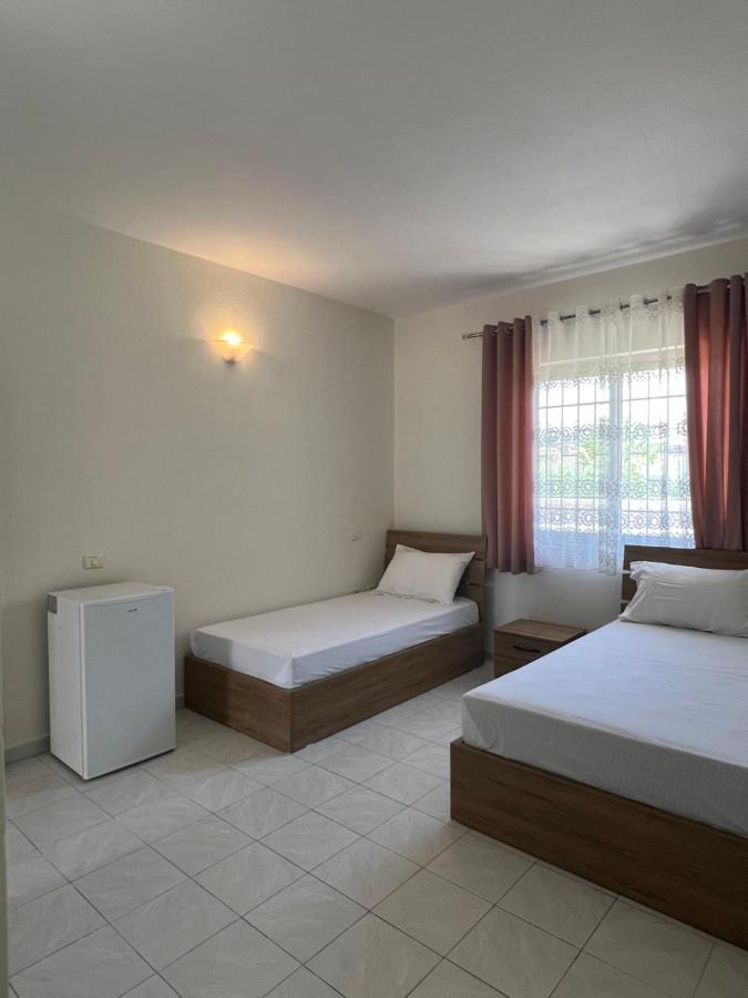 Guest House Sala Durrës Exteriér fotografie