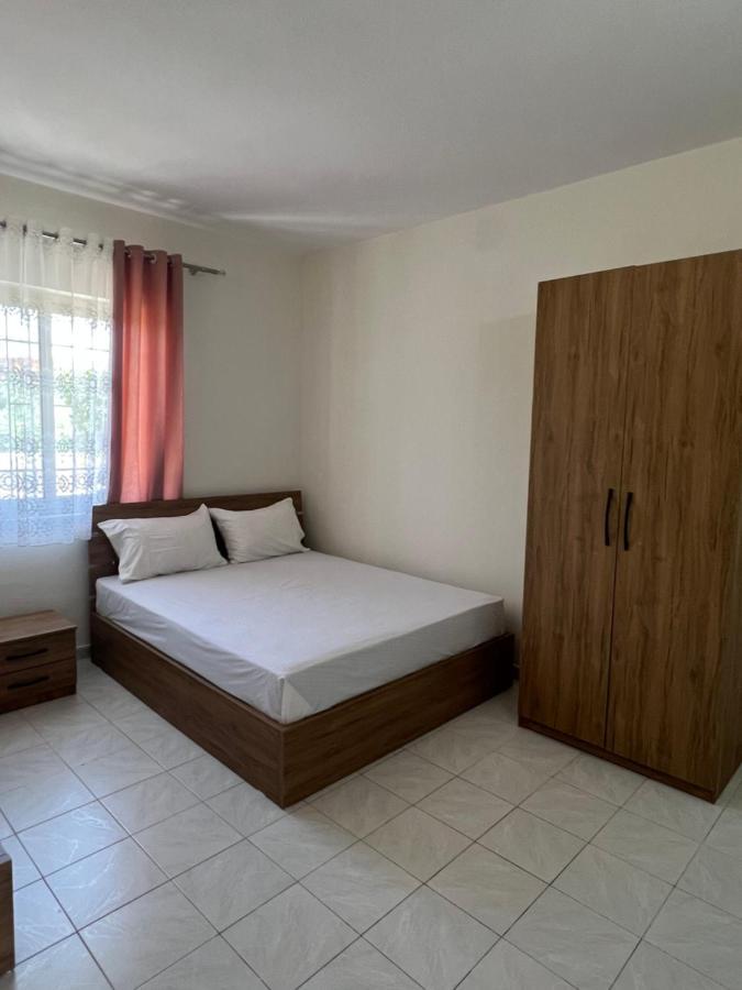 Guest House Sala Durrës Exteriér fotografie
