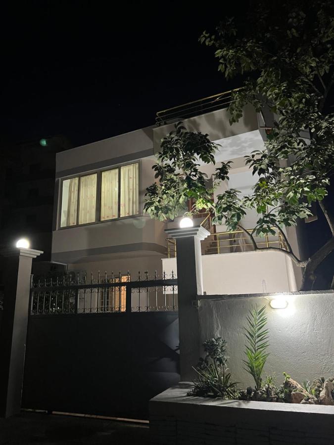 Guest House Sala Durrës Exteriér fotografie