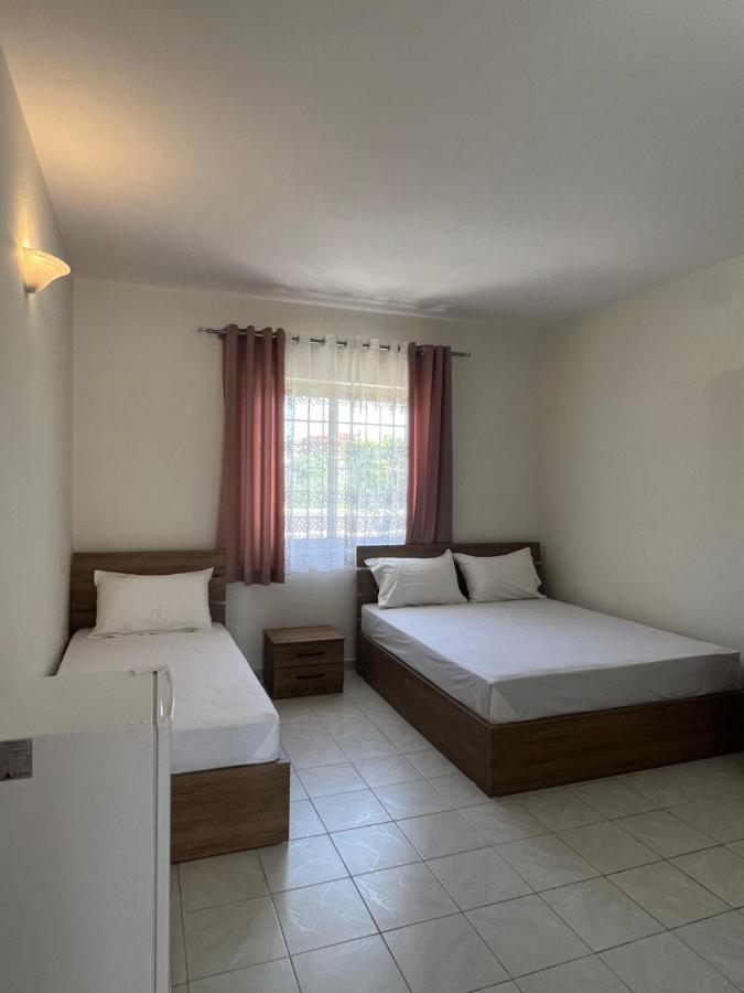 Guest House Sala Durrës Exteriér fotografie